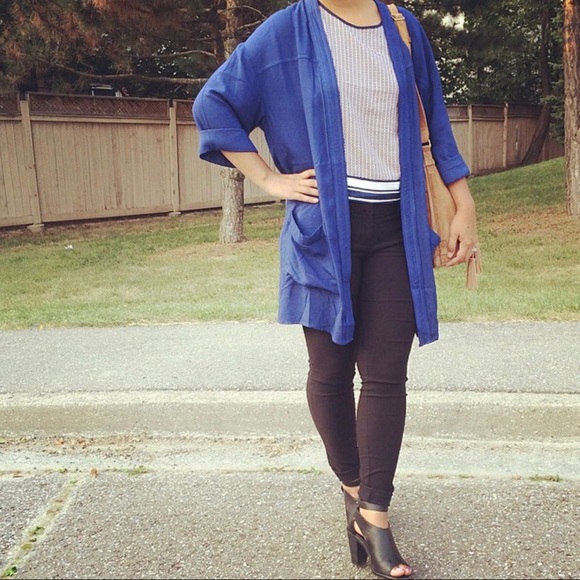 📦 2/$30 Aritzia Talula Blue open cardigan - Picture 5 of 5